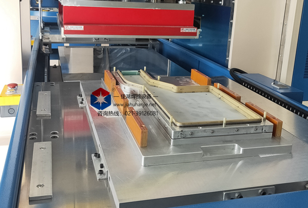 1766720228213729.png 通風靠背墊模具_副本.png